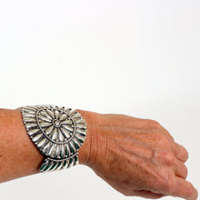 Load image into Gallery viewer, Sterling Silver Petit Point Cluster Style Bracelet