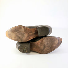 Load image into Gallery viewer, STOLEN 6/21/24 Vintage Black Acme Women's sz 5-1/2A Cowboy Boots