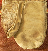 Load image into Gallery viewer, Vintage Leather Mittens with Hair-On Cowhide