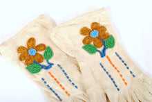 Load image into Gallery viewer, Vintage Native American Indian Beaded Buckskin Gloves N119
